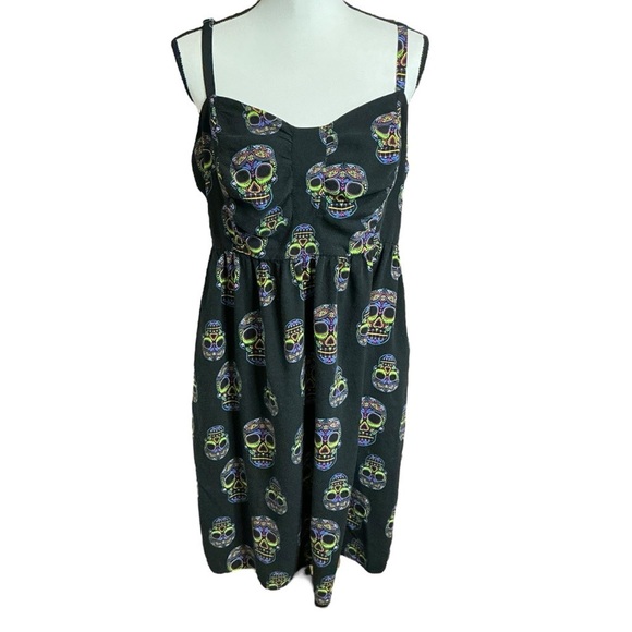 Torrid Black Skull Print Midi Dress Bowfront Challis Sundress Side Pockets Sz 2X - Picture 3 of 16